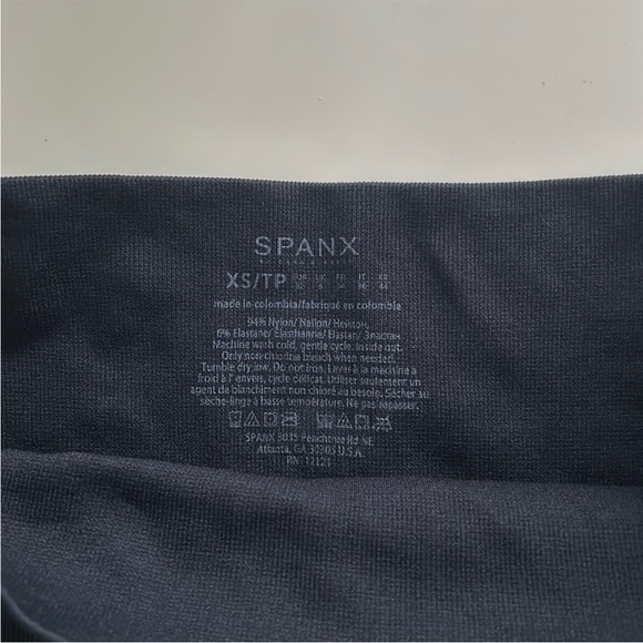 Spanx Look at Me Now Seamless Navy Leggings XS - Picture 10 of 10